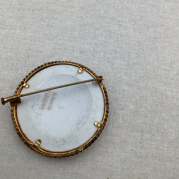 Vintage Floral  Limoges Brooch - Picture 5 of 5